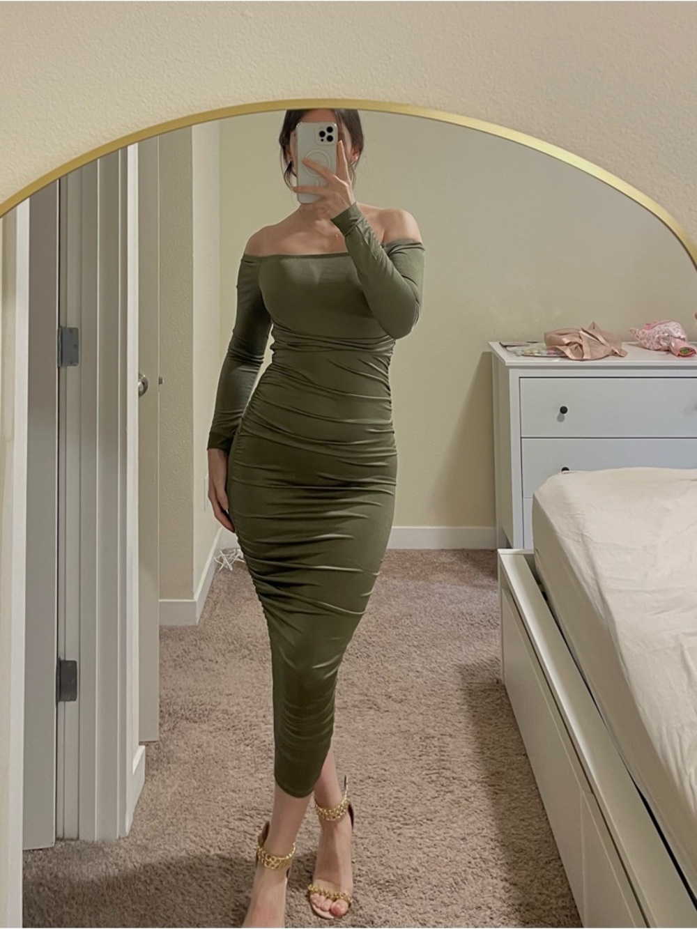 Off-Shoulder Olive Green Bodycon Midi Dress